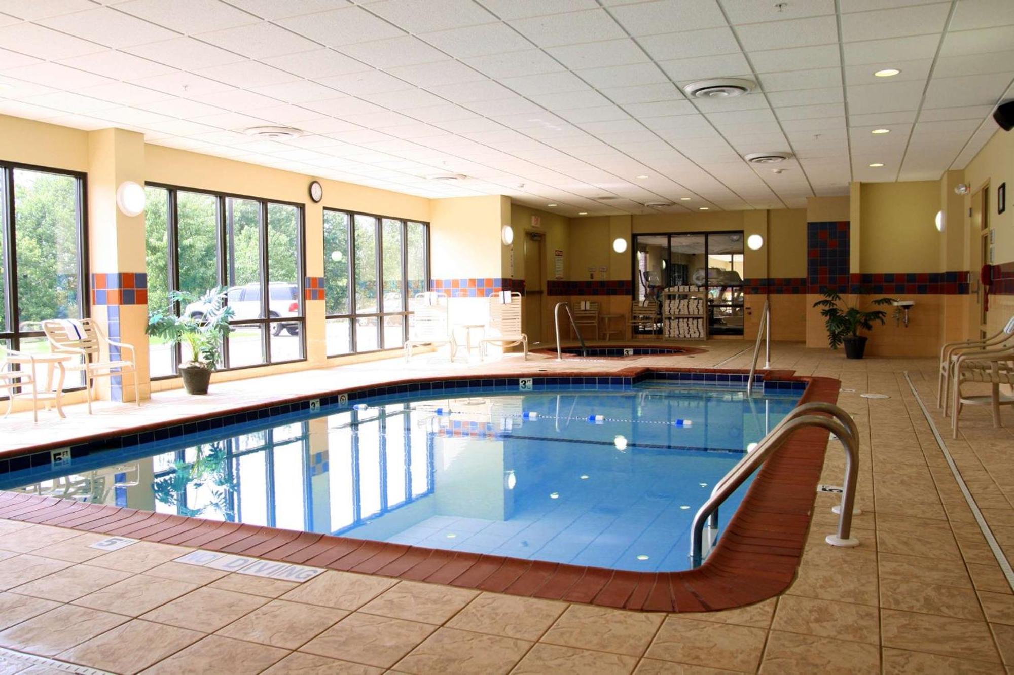 Hampton Inn & Suites Bloomington-Normal Buitenkant foto